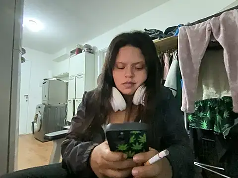 juel1sa online show from July 30, 2:45 am