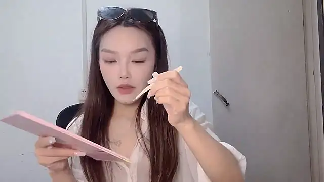 leilei998 online show from June 2, 9:21 am