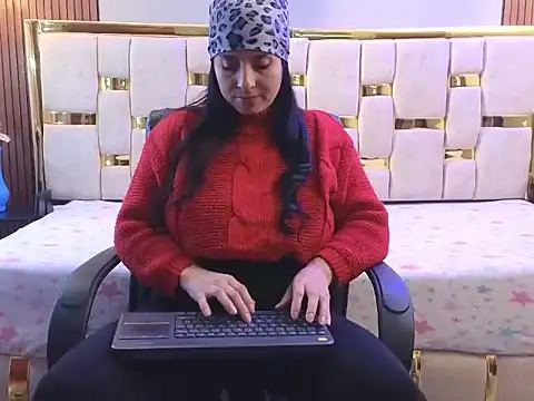 HELLEN MARK online show from May 1, 11:24 am