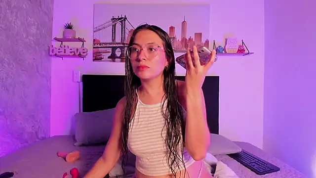 SofiaLujan  online show from April 29, 11:54 pm