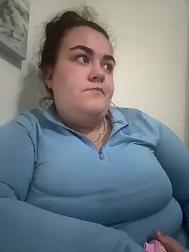 Khloeross online show from June 18, 9:19 pm