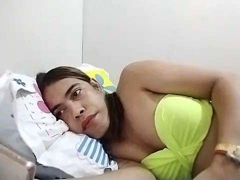 goddessriri01 online show from July 11, 2:28 pm