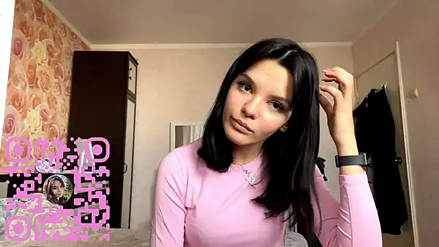 VeliaHypolite online show from March 23, 11:49 am