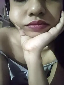 ALIZA FENDY online show from August 4, 4:35 pm