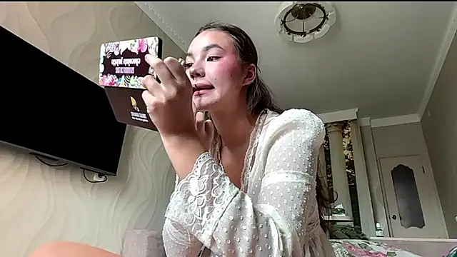 kamila 18 french online show from July 3, 3:23 am