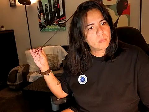 HannaJonns online show from June 8, 3:29 am