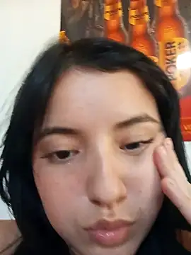 violetascottt online show from April 11, 8:01 pm