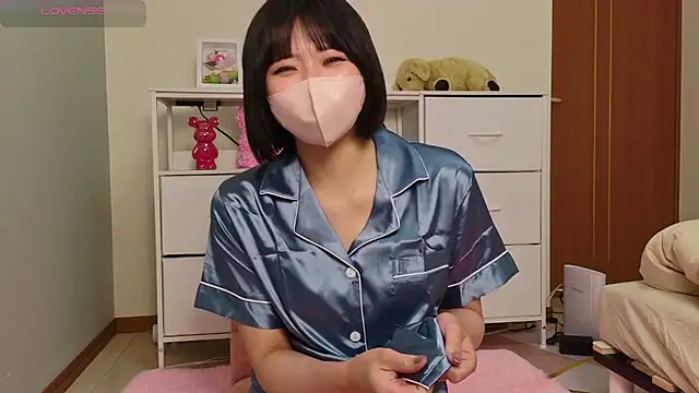 HONO  0 0   online show from April 23, 2:30 pm