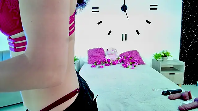 aurora petitee online show from June 20, 1:47 pm