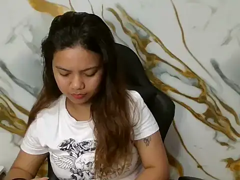 deseyy online show from July 12, 4:30 pm