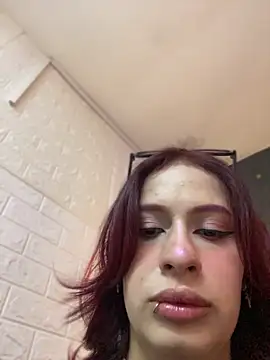 steffmontespink18 online show from June 15, 1:22 pm