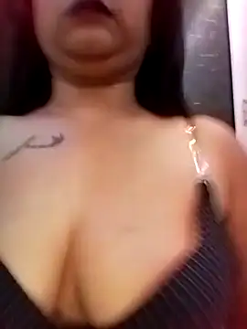 hottie nivi online show from March 26, 7:15 pm