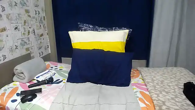 Candylips22 online show from July 28, 5:57 pm