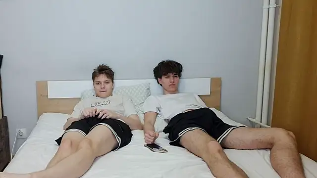 1gay1straight online show from March 27, 10:10 pm