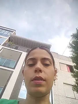 wet vika online show from April 20, 11:13 am