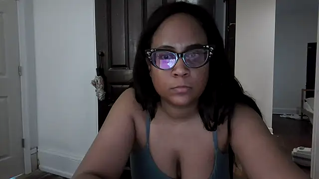 biancadoesit online show from April 16, 9:39 pm