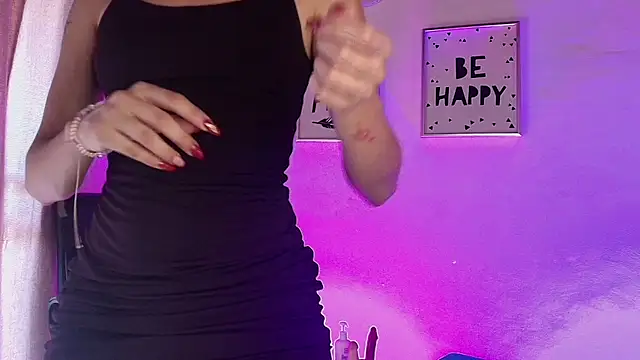 Daphne Rosse online show from July 6, 3:03 pm