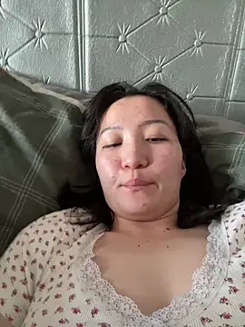 Molly242424- online show from March 28, 3:33 pm