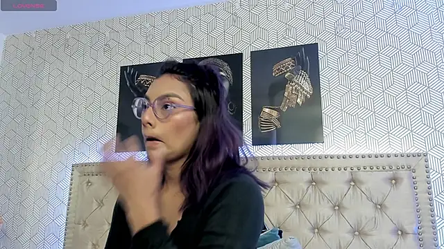 ValeAlvarez  online show from March 27, 6:41 pm