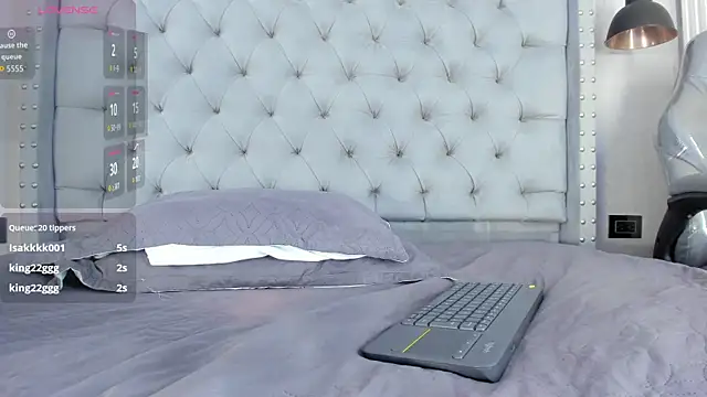 ivy leee online show from June 1, 8:32 pm