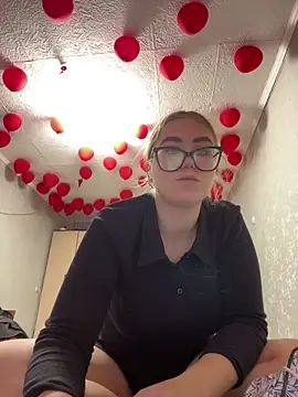 MissAuroraX online show from April 1, 3:31 pm