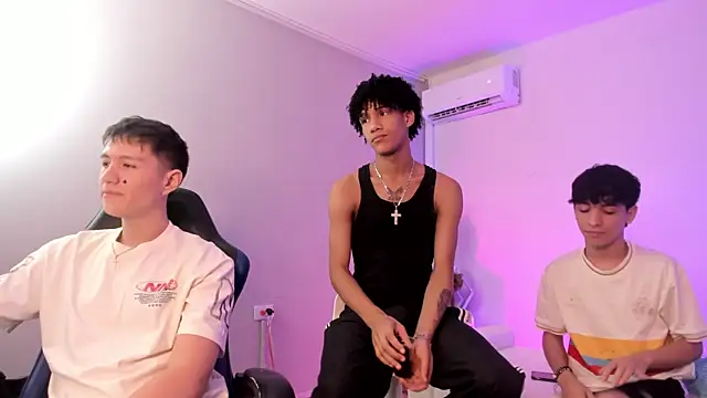 Good boys18 online show from May 22, 9:13 pm