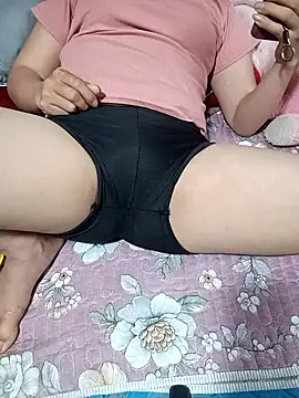   Merry   online show from April 10, 5:24 am