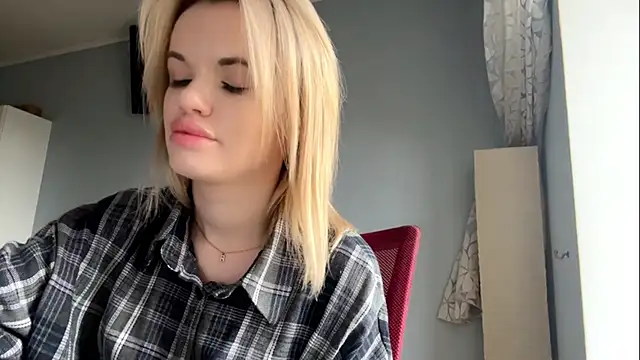 NikaFoster online show from April 2, 1:08 pm