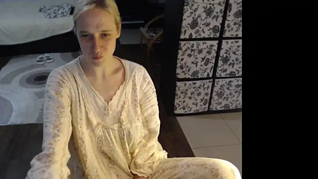 Sweet hot shrmp online show from June 2, 4:35 am