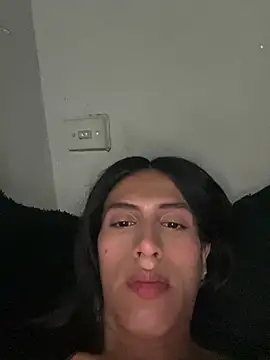 luna duque online show from June 13, 8:28 pm