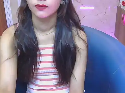 sweeet-Doll online show from April 9, 5:21 am