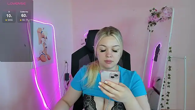 AmeliePeach online show from June 18, 8:27 am