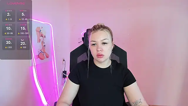 AmeliePeach online show from June 20, 1:53 am