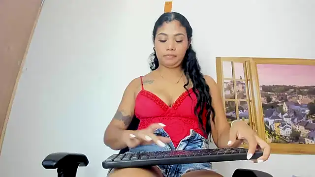 EllyBloom online show from May 31, 7:15 pm