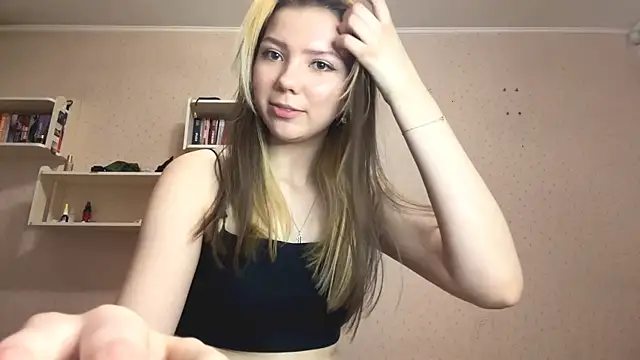 KeliVerde online show from April 9, 6:24 pm