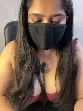sarasofiaa  online show from June 7, 5:42 pm