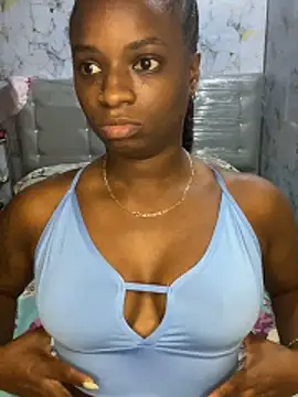 Naomi-Desire online show from May 12, 1:47 am