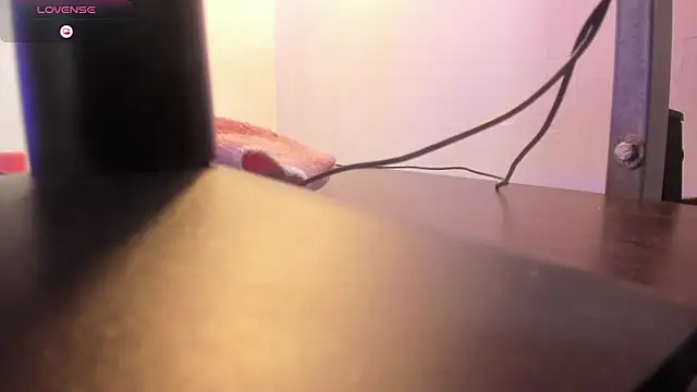 JadeMills2 online show from April 11, 12:53 pm