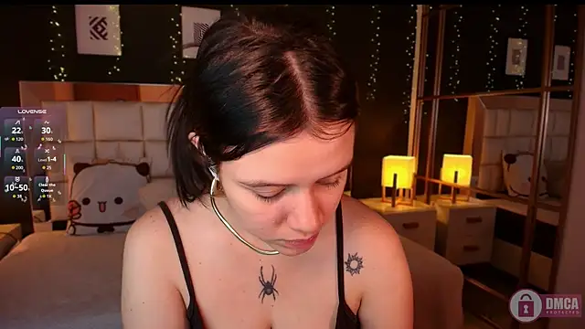 aria bloomer online show from May 31, 12:44 pm