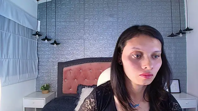 ahmy  online show from April 7, 3:19 am