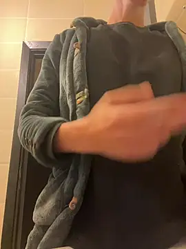 Blacktourmalinee online show from April 9, 8:20 am