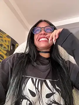 Kattze  online show from April 9, 8:36 pm