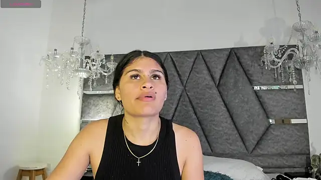 Cleopattra online show from April 30, 8:03 pm