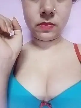 Hot Soniya 08 online show from April 17, 8:00 pm