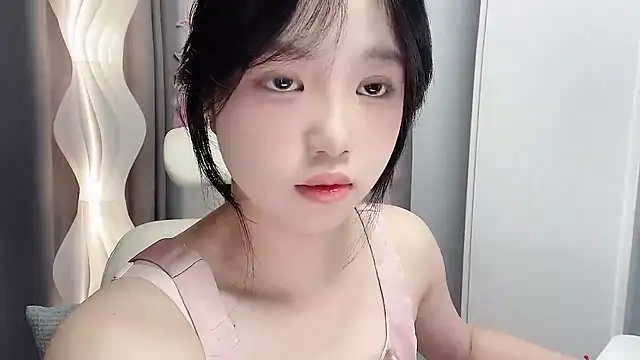 Xiaoqing00 online show from June 5, 3:43 am