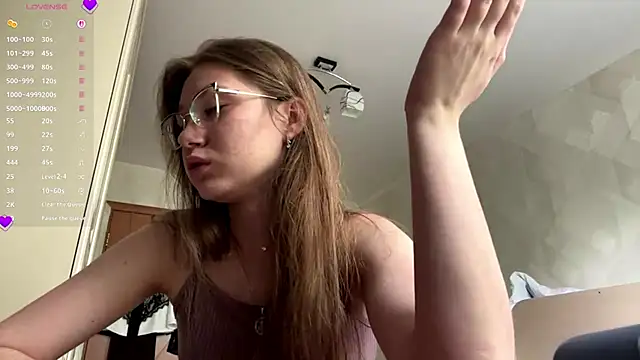 UncaringArtery online show from June 2, 6:36 am