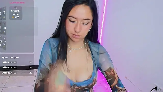chloe-disire online show from June 16, 11:44 am
