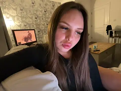 ellmaixo online show from April 11, 3:12 am