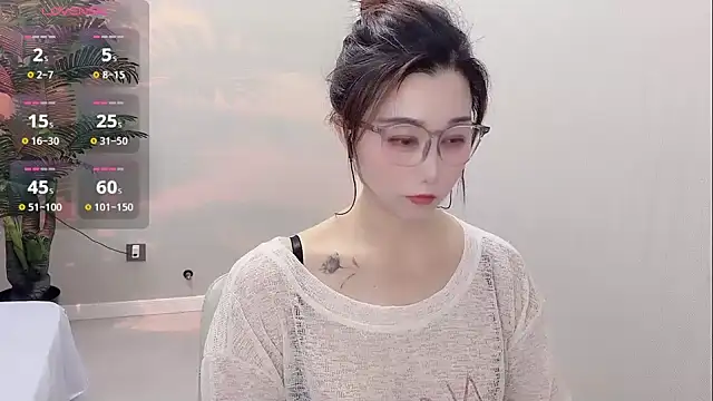 Yunxi- online show from June 3, 1:45 pm