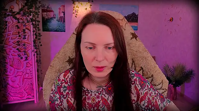 LanaRadiance online show from June 5, 1:17 pm